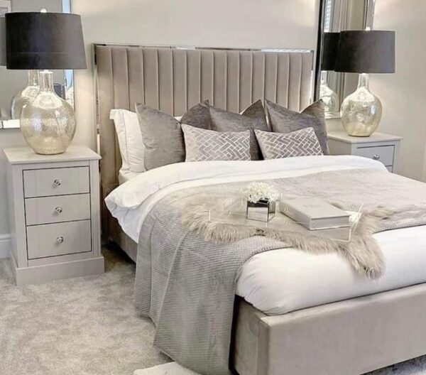 Silver Strip Sapphire Bed