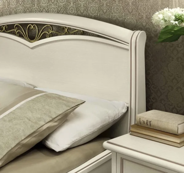 Camel Nostalgia Bianco Antico Italian Curvo Fregio 6ft Queen Size Bed - Image 2