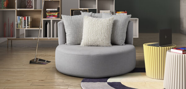 Diva Snuggle Chair