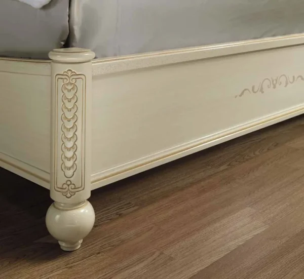 Siena Ivory Italian Capitonne Bed - Image 3