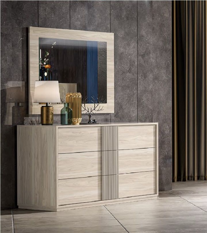 H2O Design Dafne Italian 3 Drawer Dresser